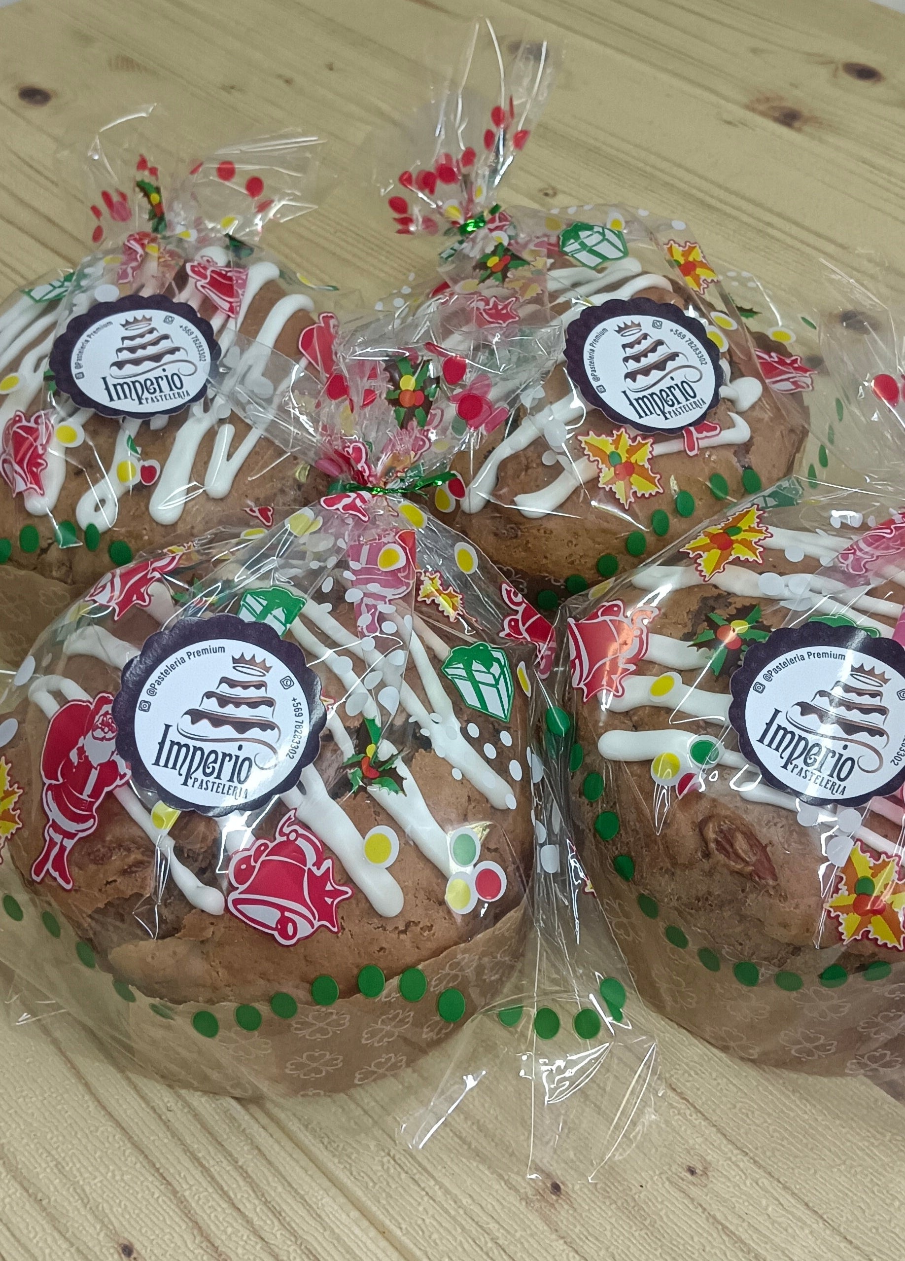 Pan de pascua tradicional fruta confitada y frutos secos